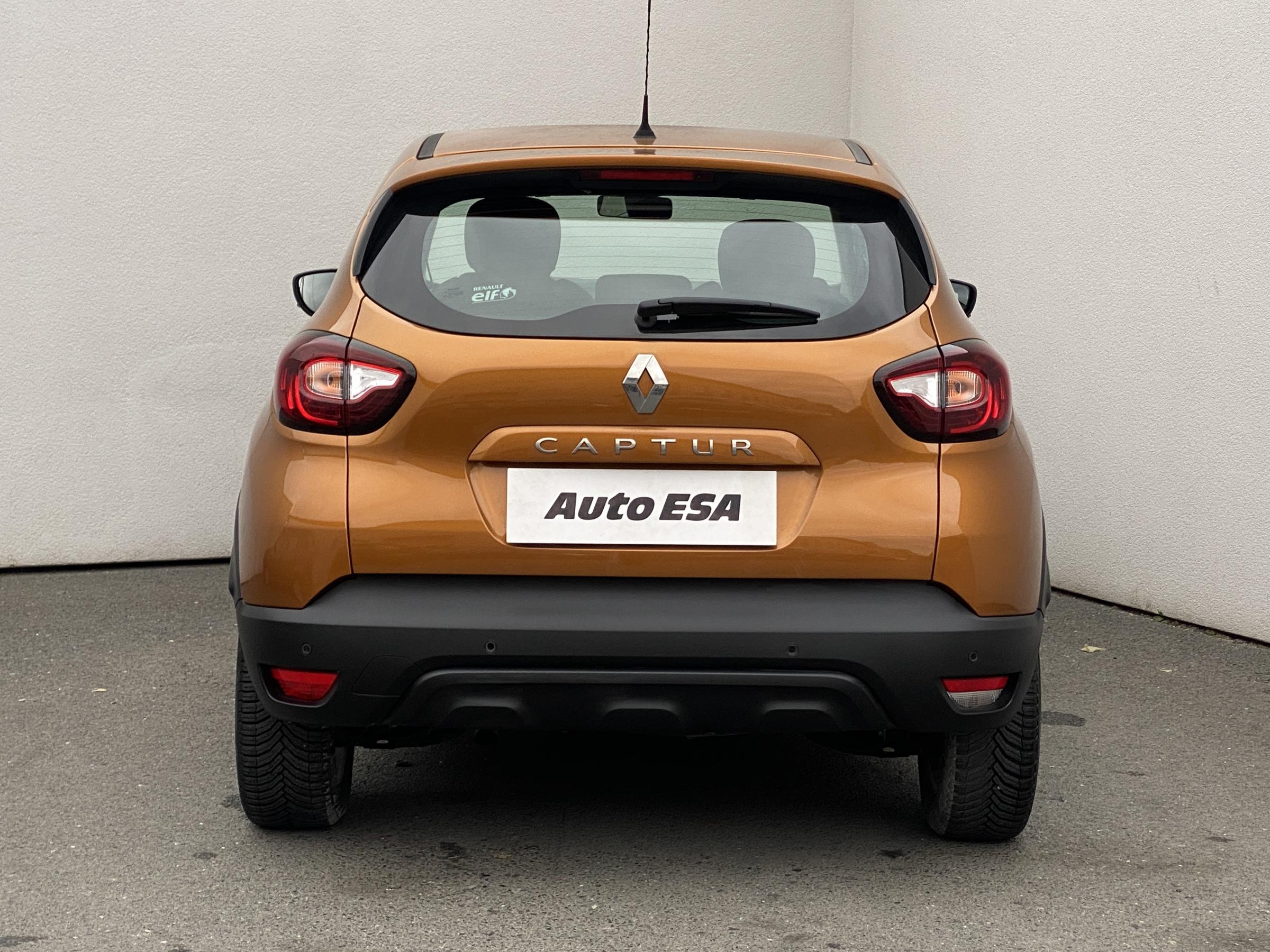 Renault Captur, 2020 - pohled č. 5