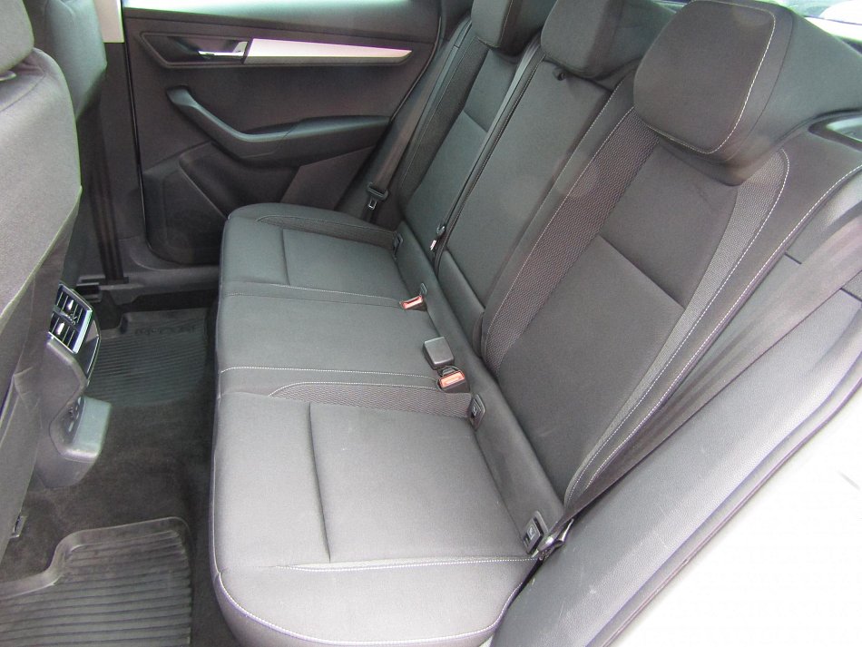 Škoda Karoq 2.0 TDi Ambition 4x4