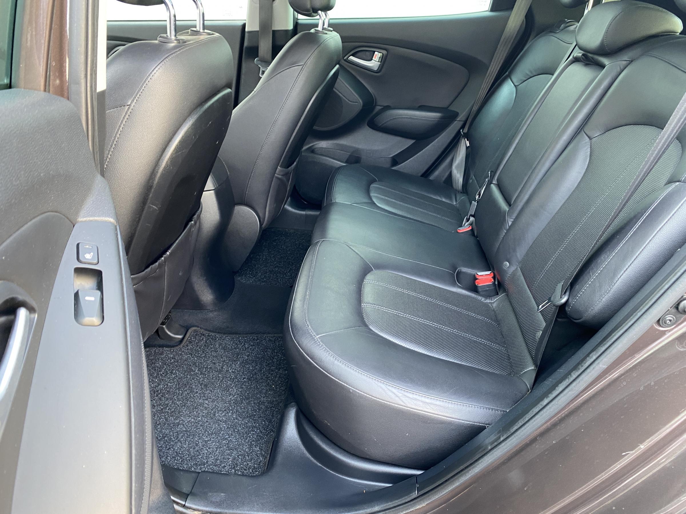 Hyundai ix35, 2015 - pohled č. 12