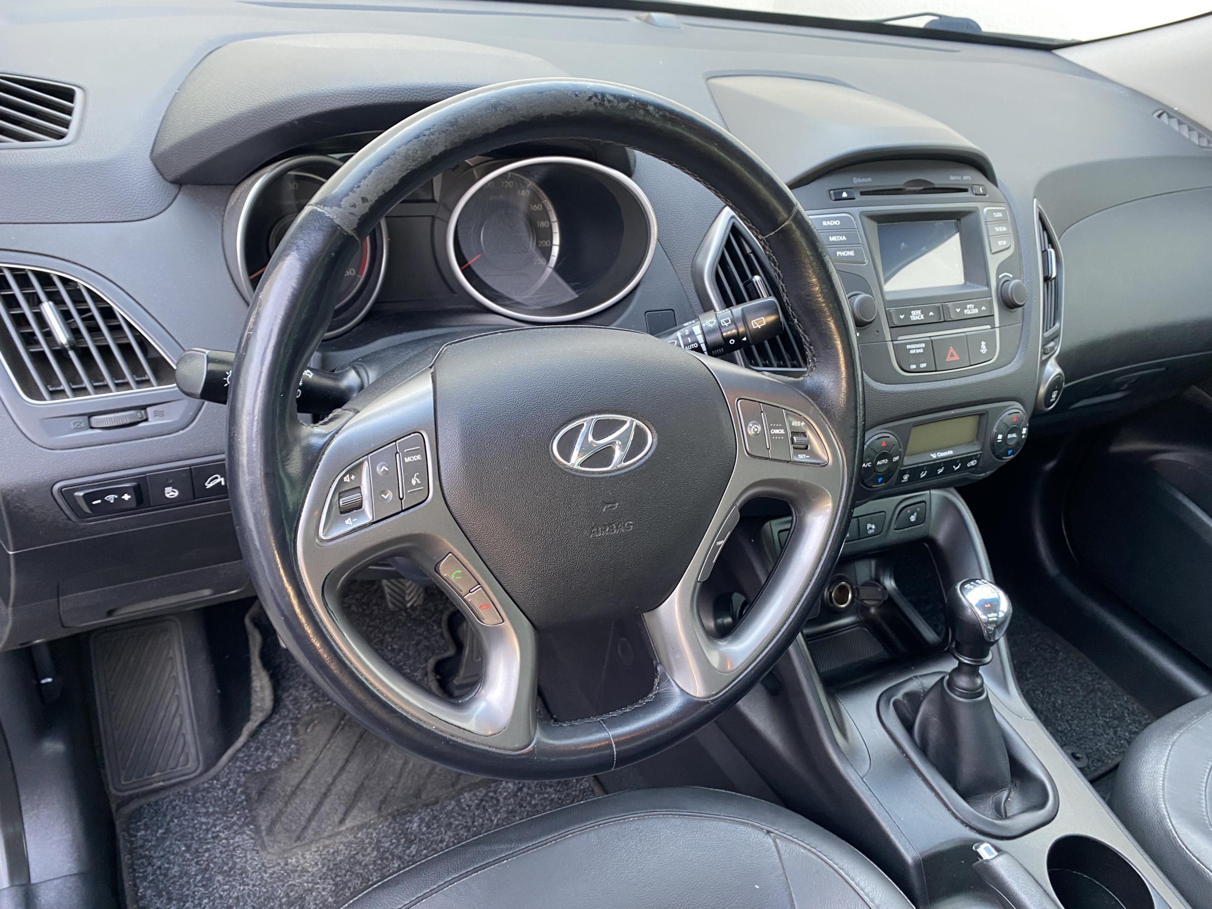 Hyundai ix35, 2015 - pohled č. 15