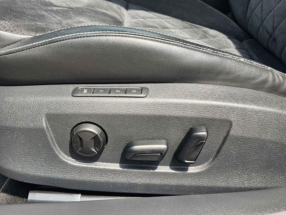 Škoda Superb III 2.0 TDi 