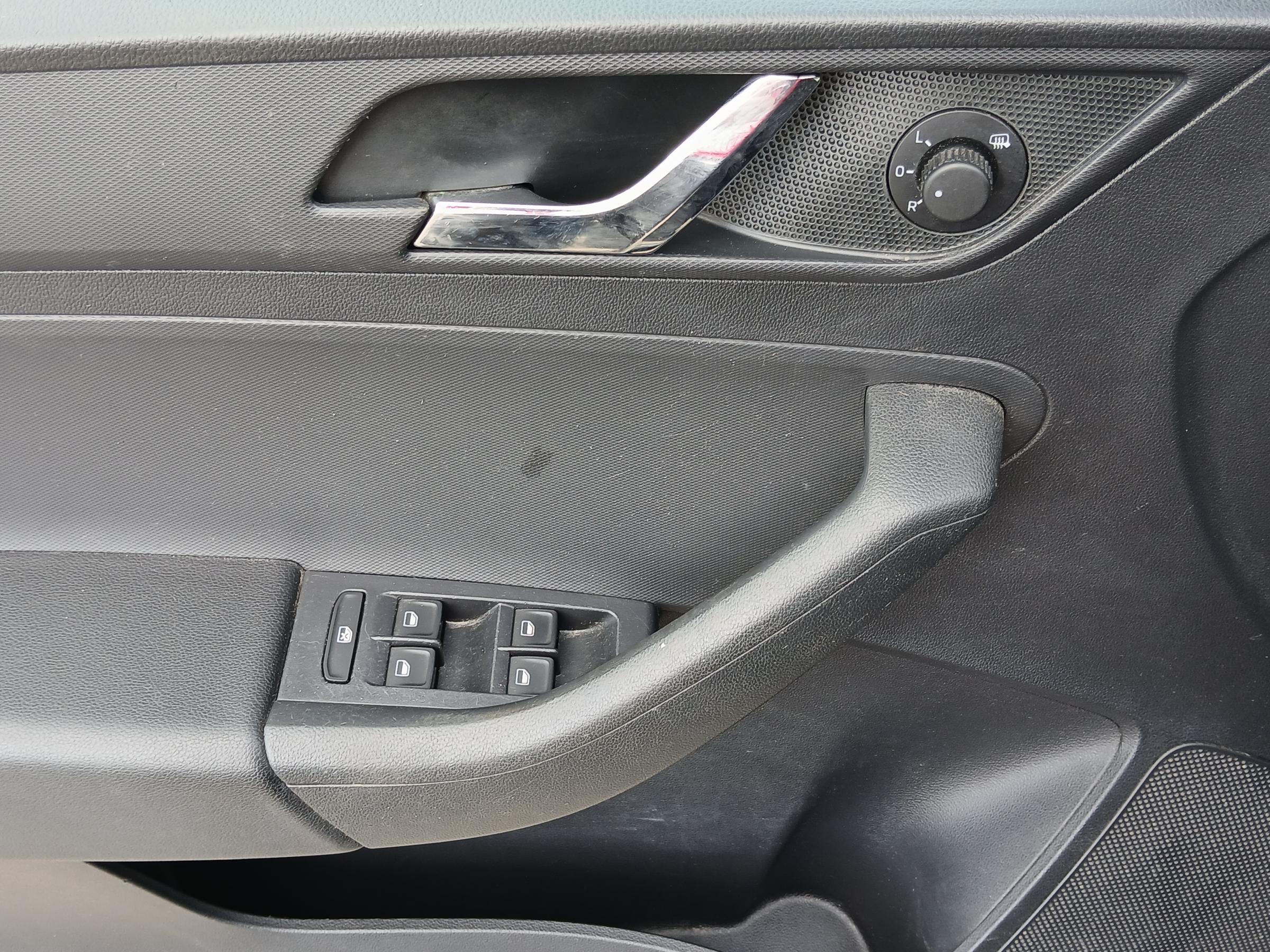 Škoda Rapid, 2014 - pohled č. 11