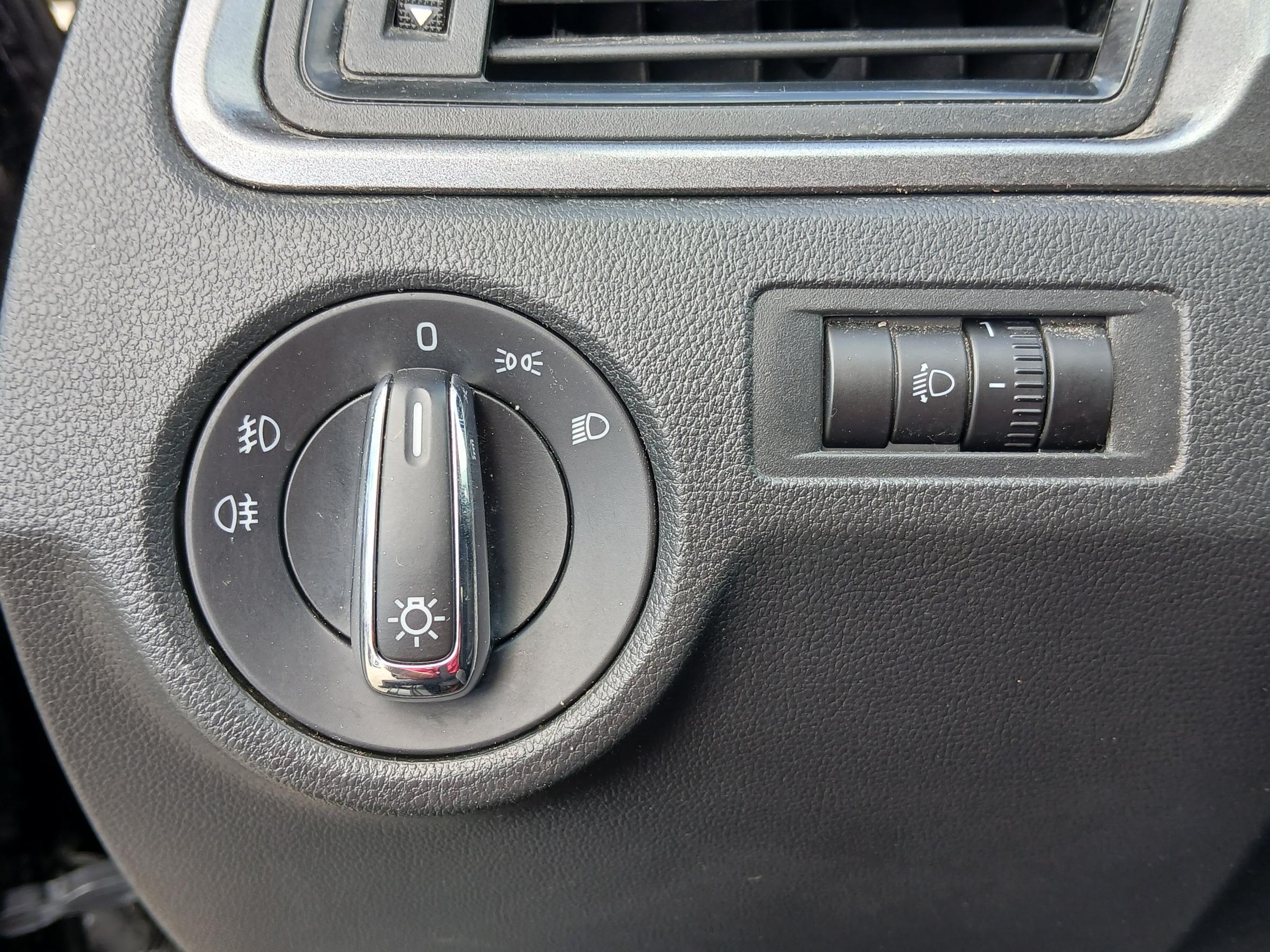 Škoda Rapid, 2014 - pohled č. 12