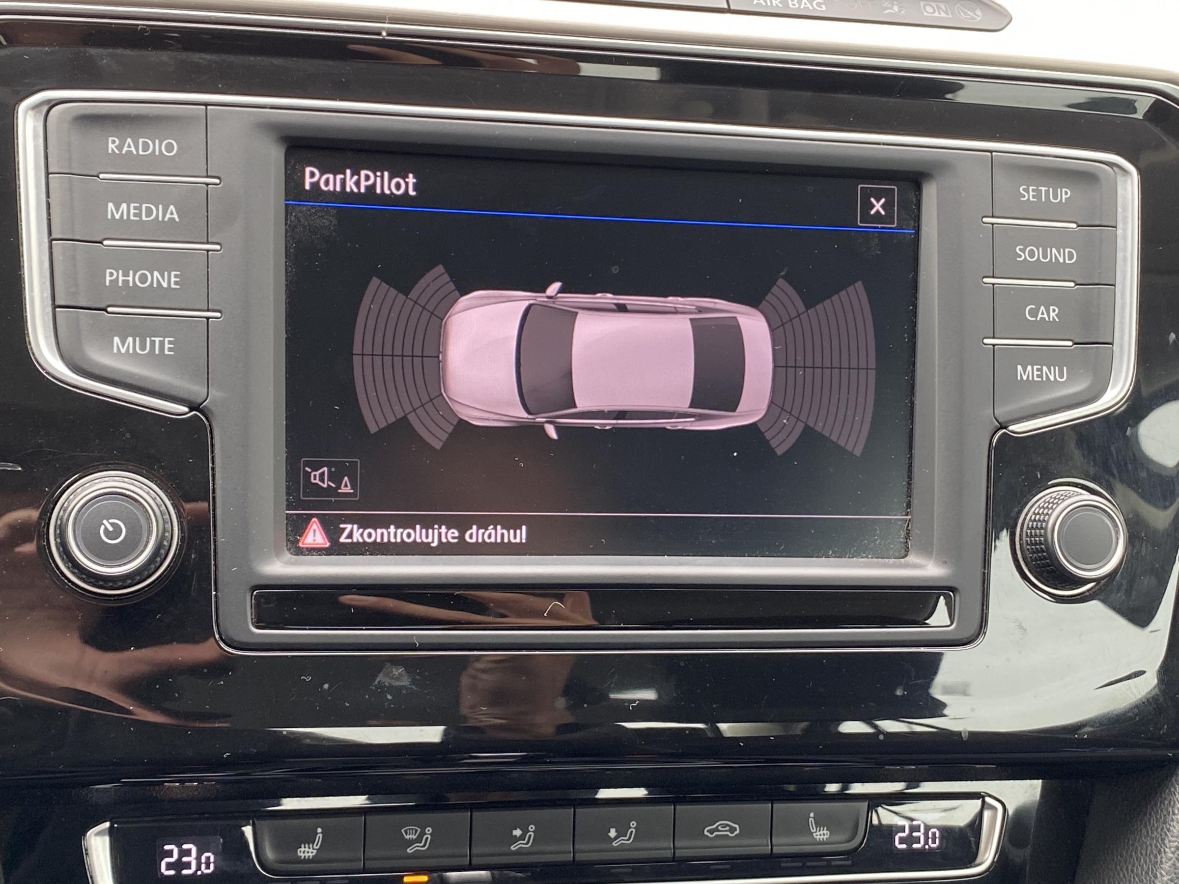 Volkswagen Passat, 2017 - pohled č. 17