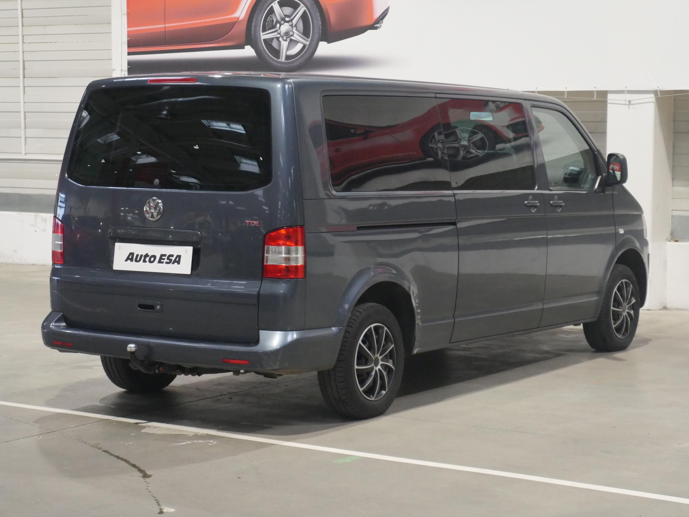 Volkswagen Transporter, 2007 - pohled č. 4