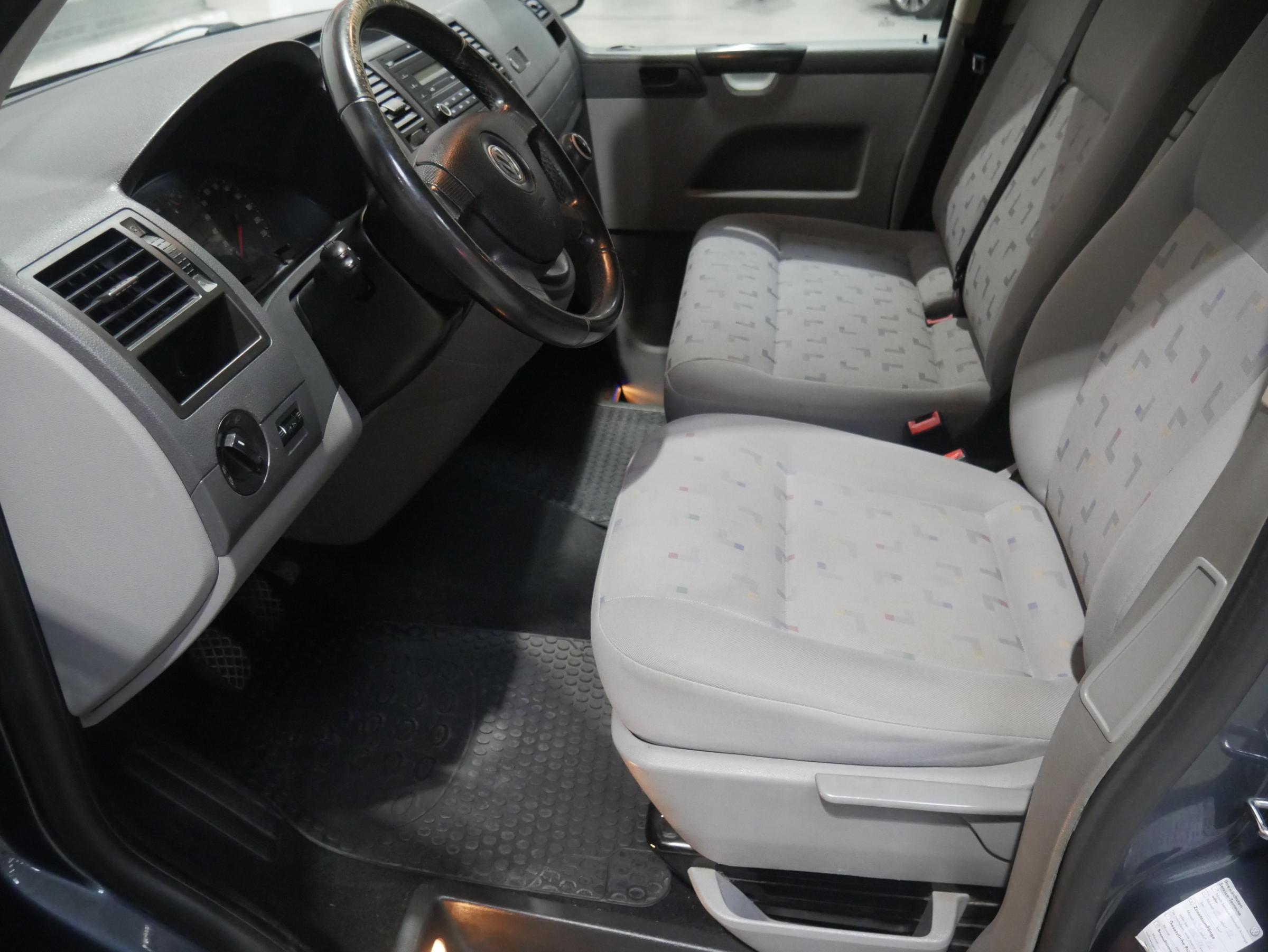 Volkswagen Transporter, 2007 - pohled č. 9