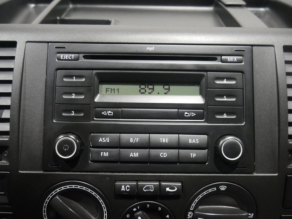 Volkswagen Transporter 2.5TDi  L2 9míst