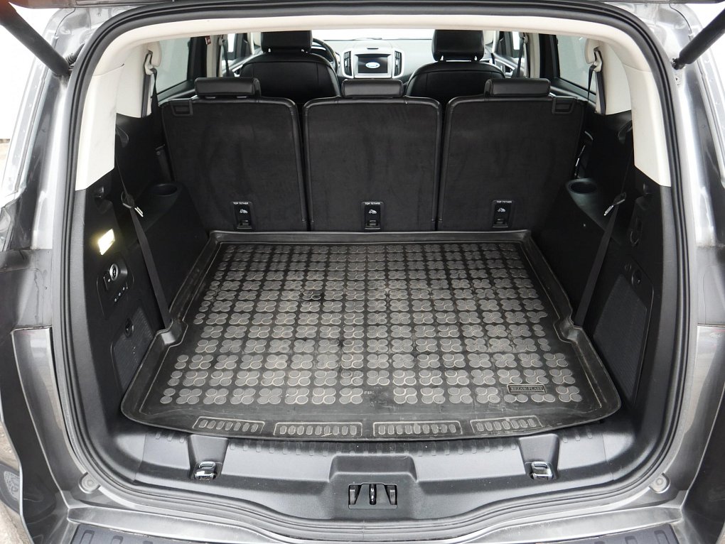 Ford S-MAX 2.0 TDCi  7míst