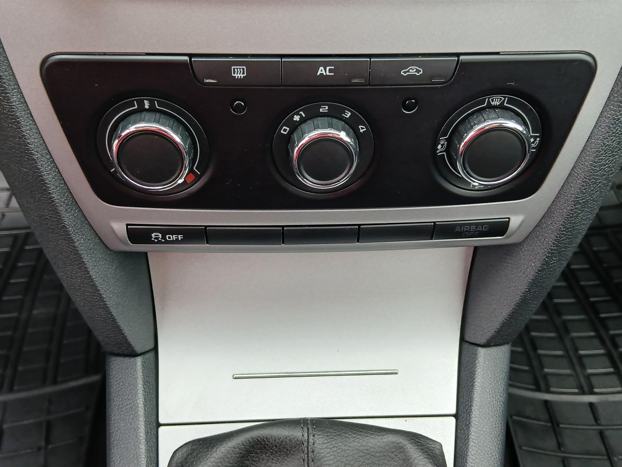 Škoda Octavia, 2012 - pohled č. 14