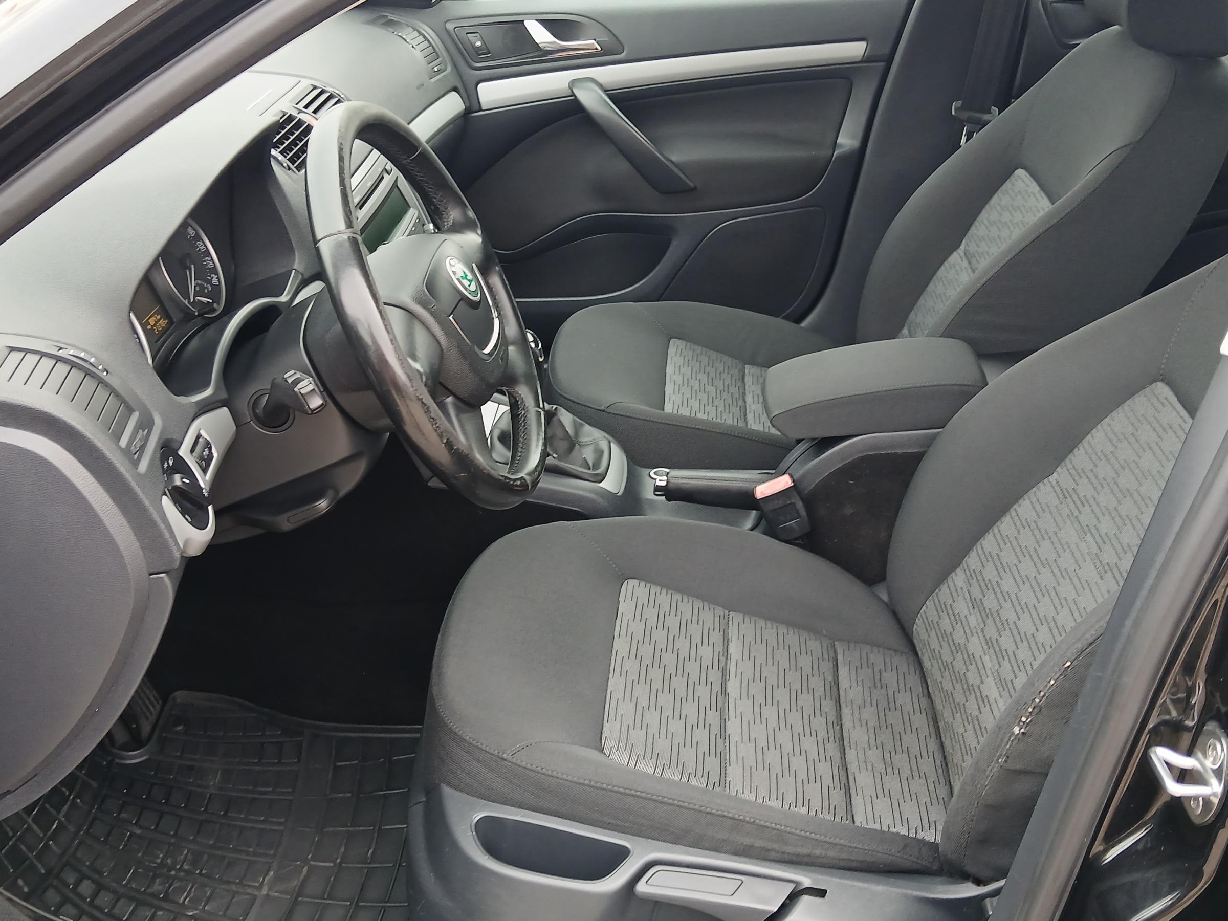 Škoda Octavia, 2012 - pohled č. 9