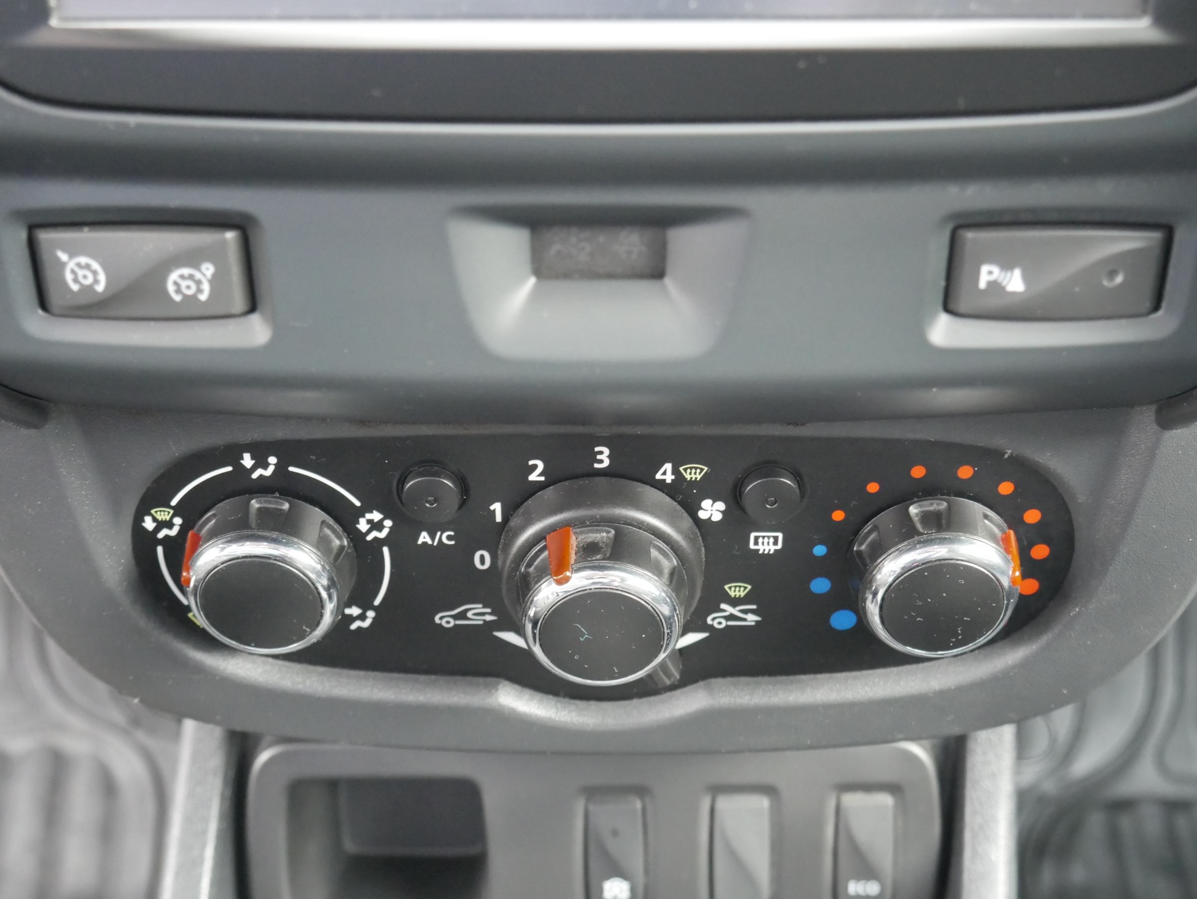 Dacia Duster, 2015 - pohled č. 17