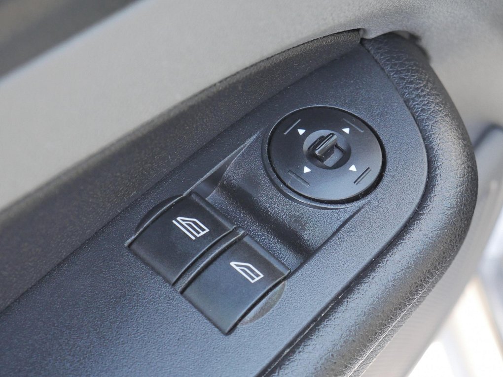 Ford Focus 1.6i 