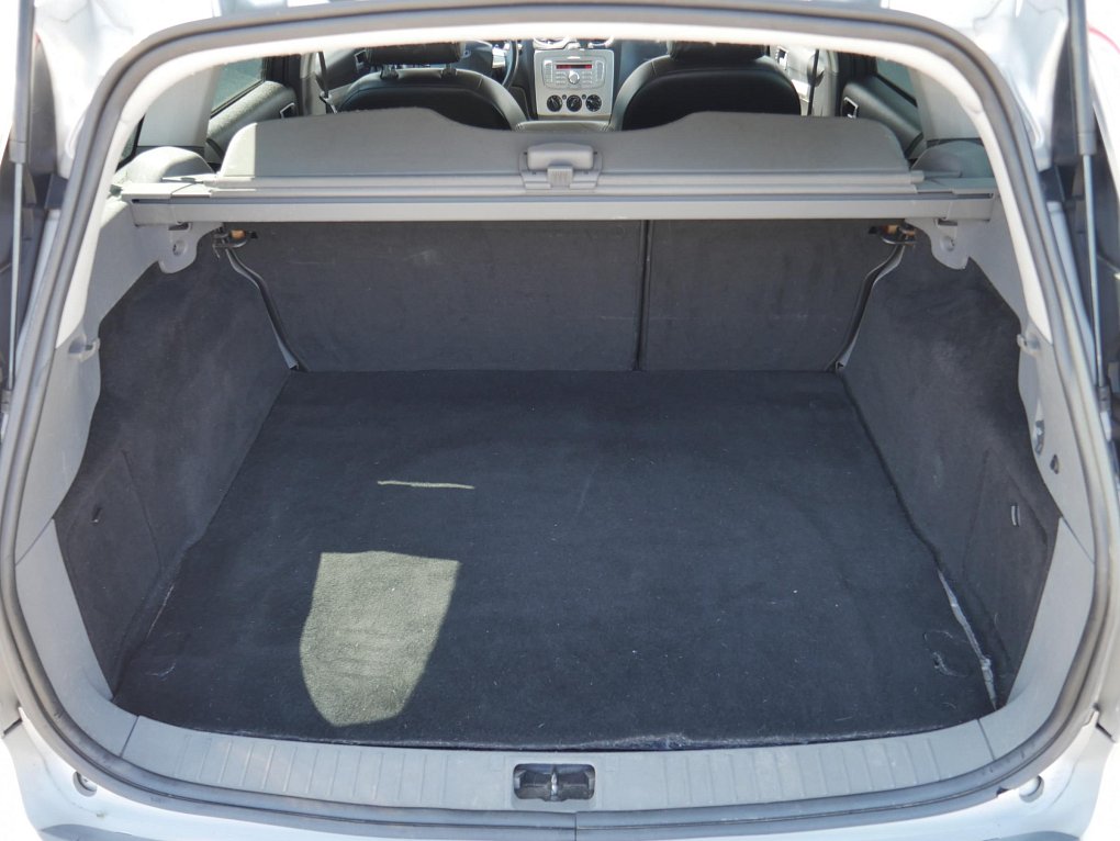 Ford Focus 1.6i 