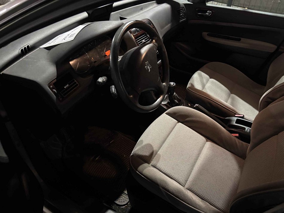 Peugeot 307 1.6 16 V 
