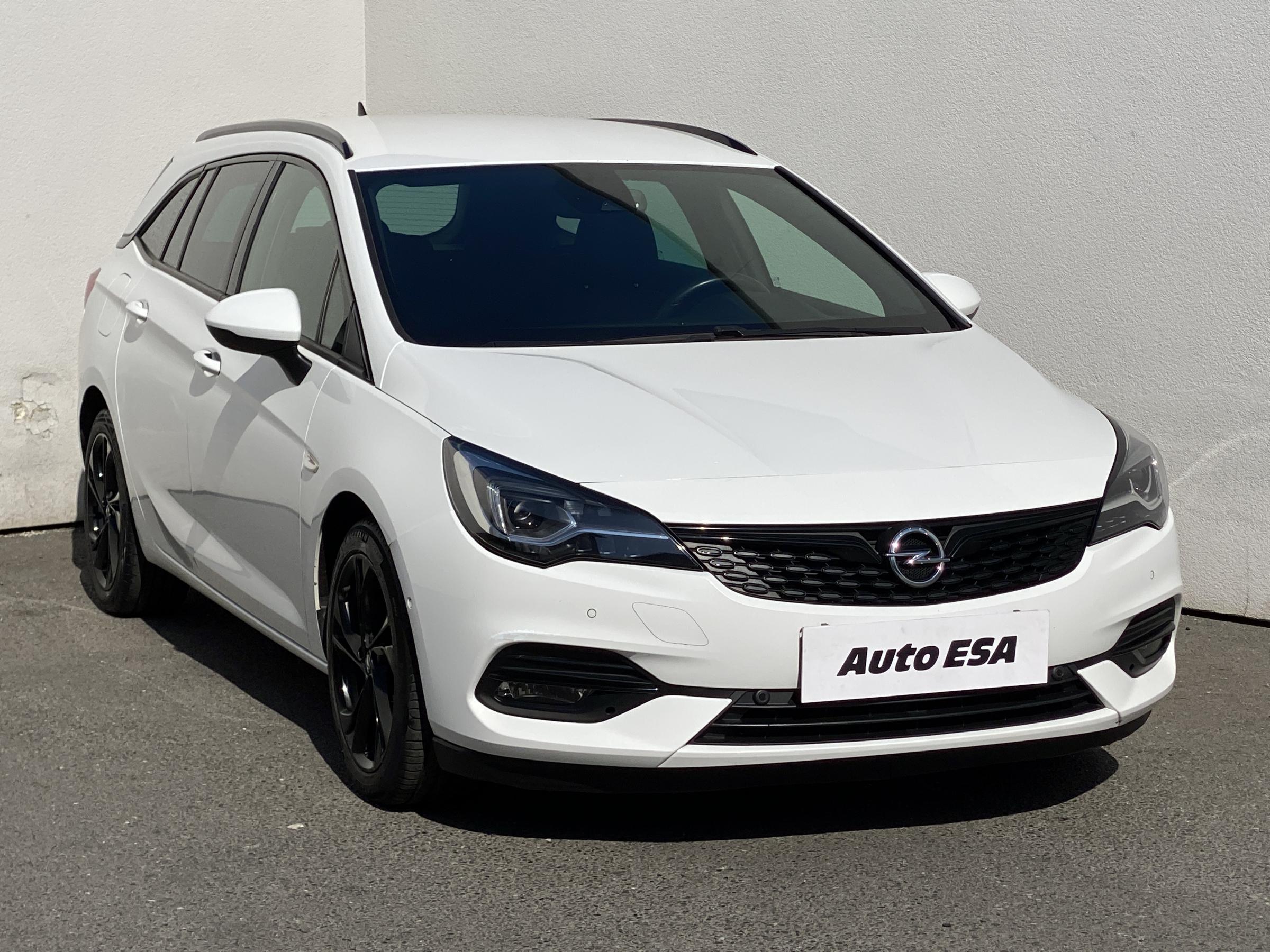 Opel Astra, 2020 - celkový pohled
