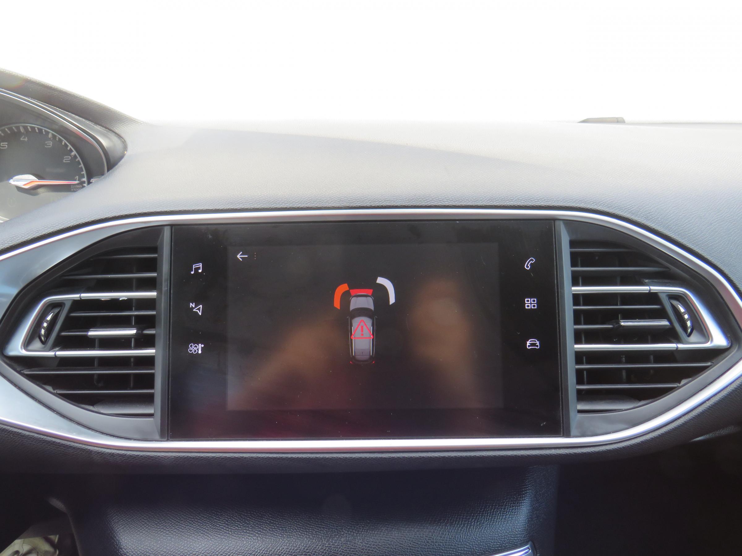 Peugeot 308, 2019 - pohled č. 17