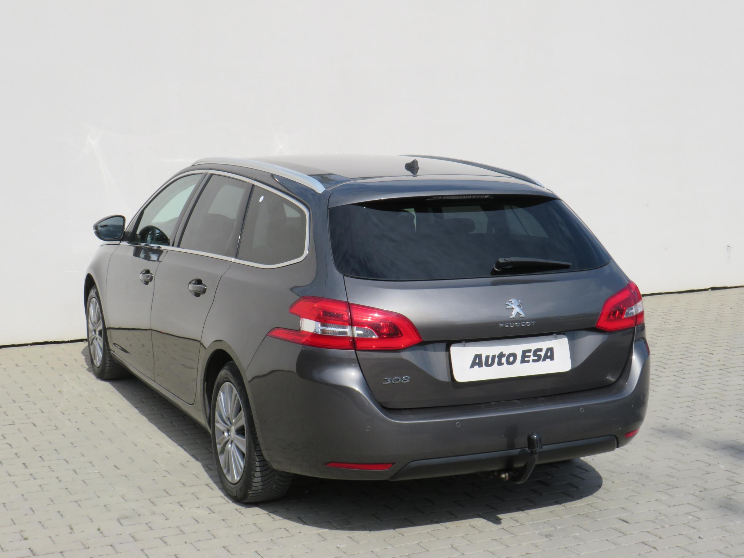 Peugeot 308, 2019 - pohled č. 6