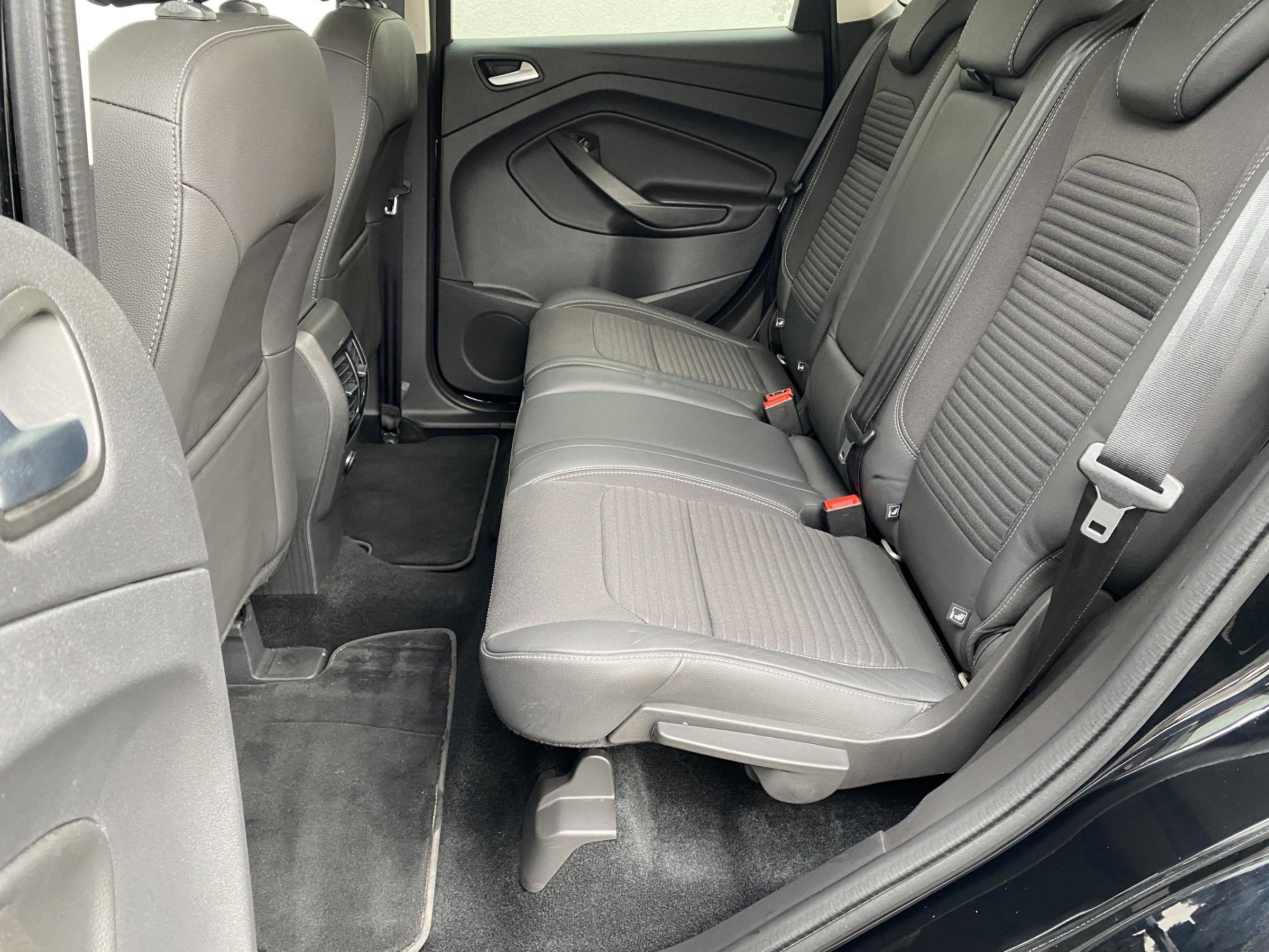 Ford Kuga, 2018 - pohled č. 10