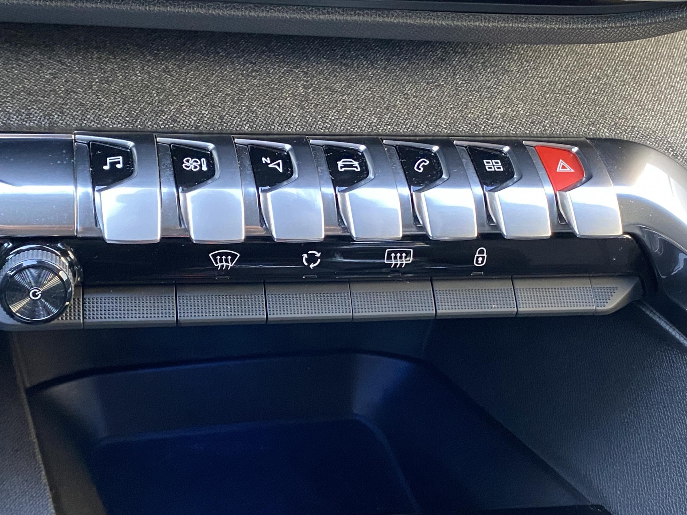 Peugeot 3008, 2018 - pohled č. 14