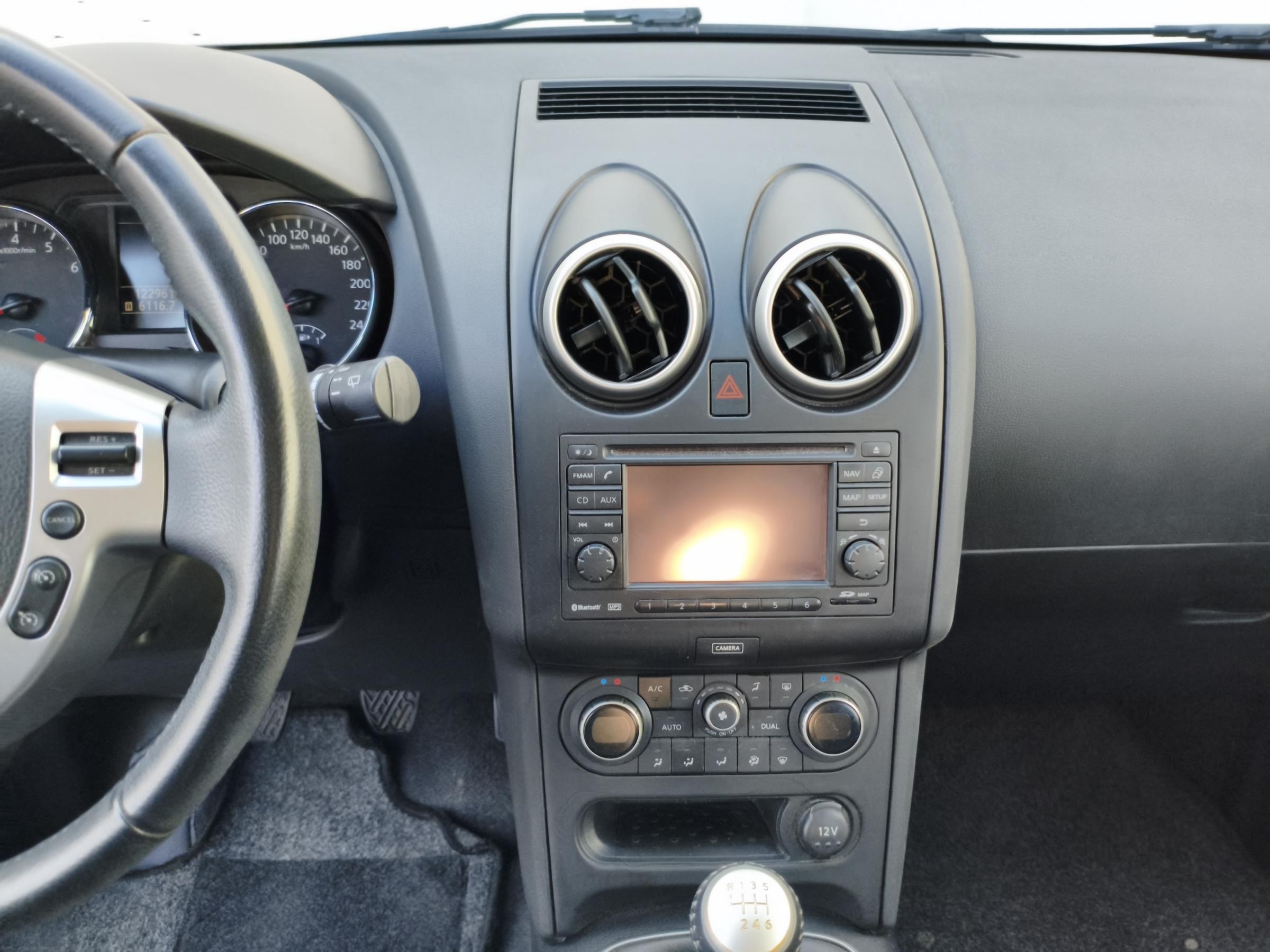 Nissan Qashqai, 2013 - pohled č. 11