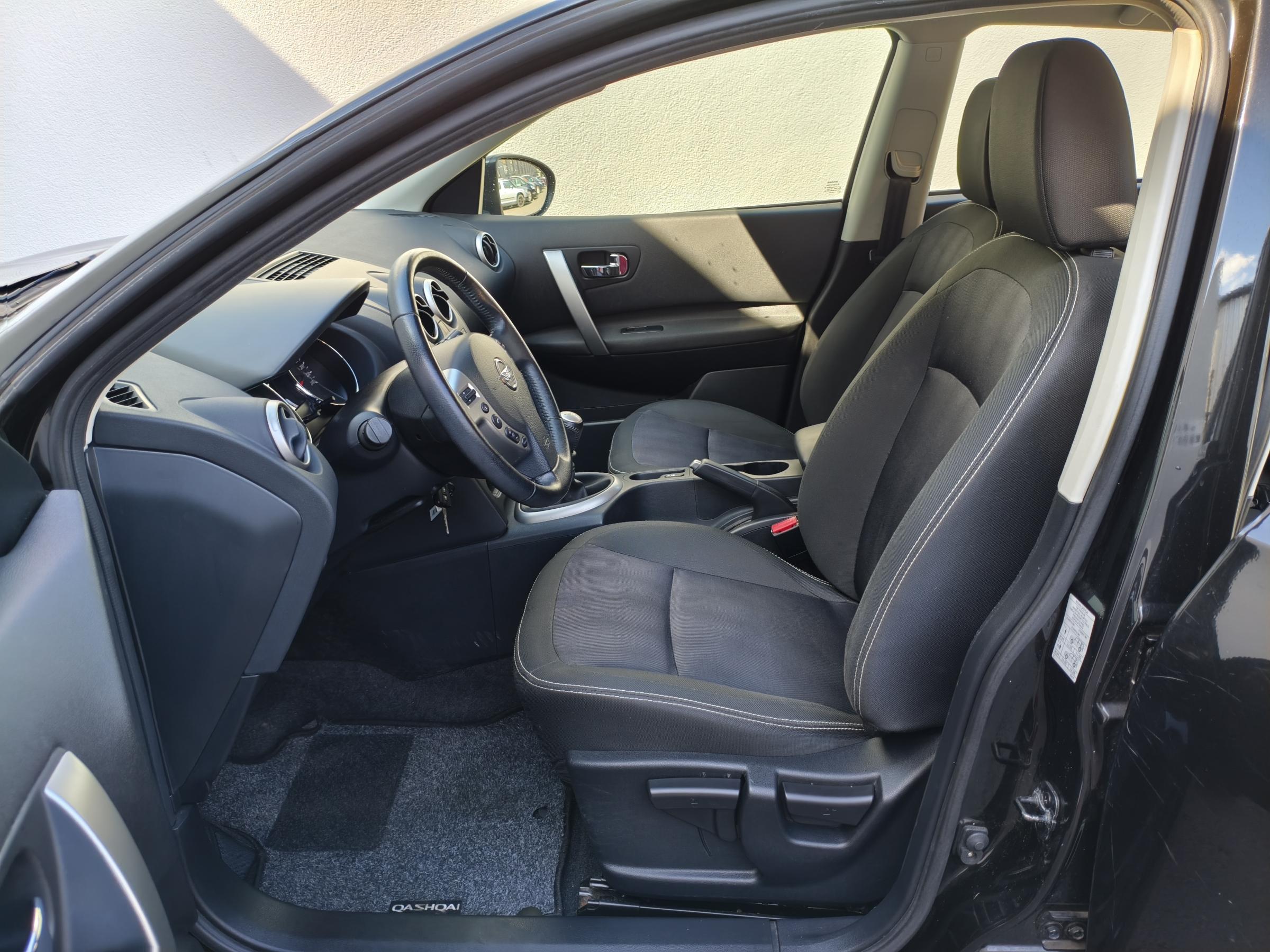 Nissan Qashqai, 2013 - pohled č. 15