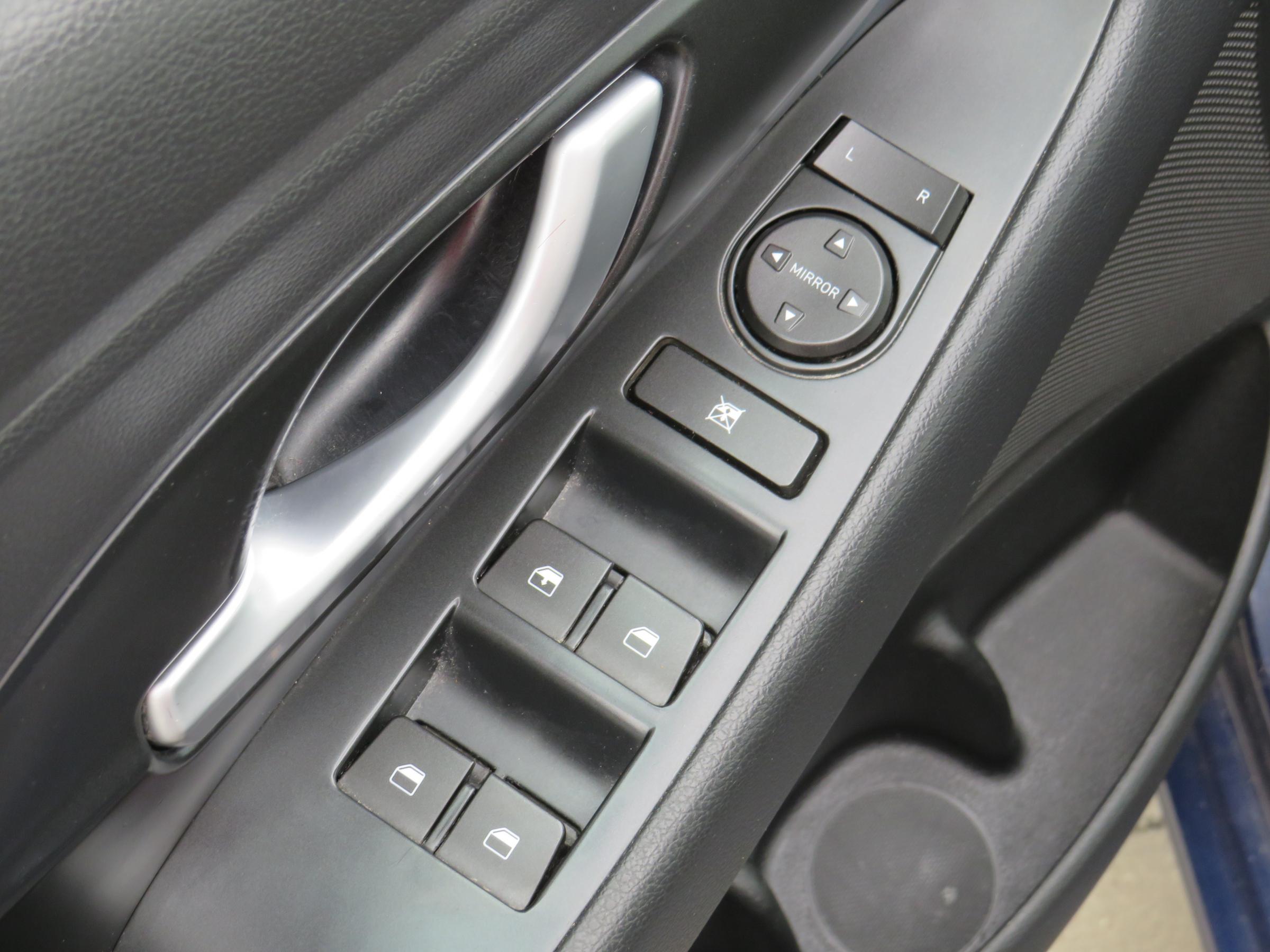 Hyundai i30, 2020 - pohled č. 12