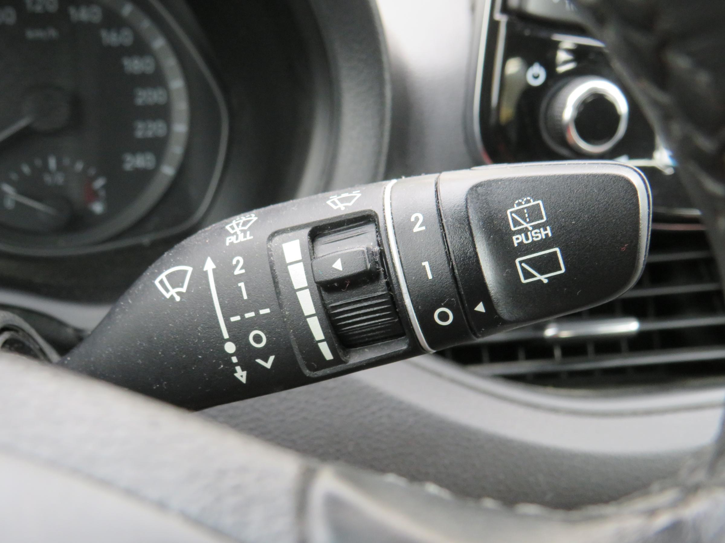 Hyundai i30, 2020 - pohled č. 20