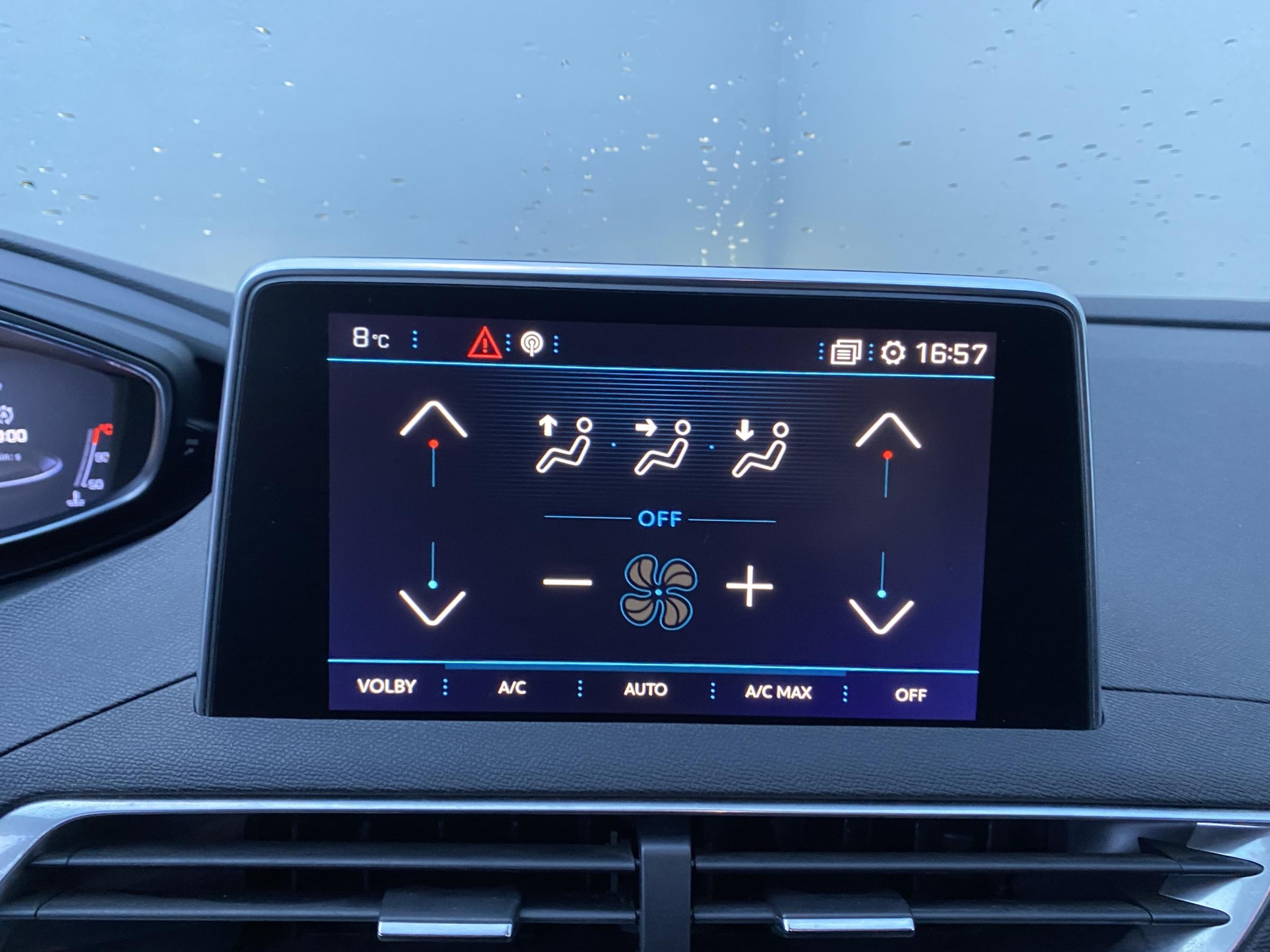 Peugeot 3008, 2017 - pohled č. 16