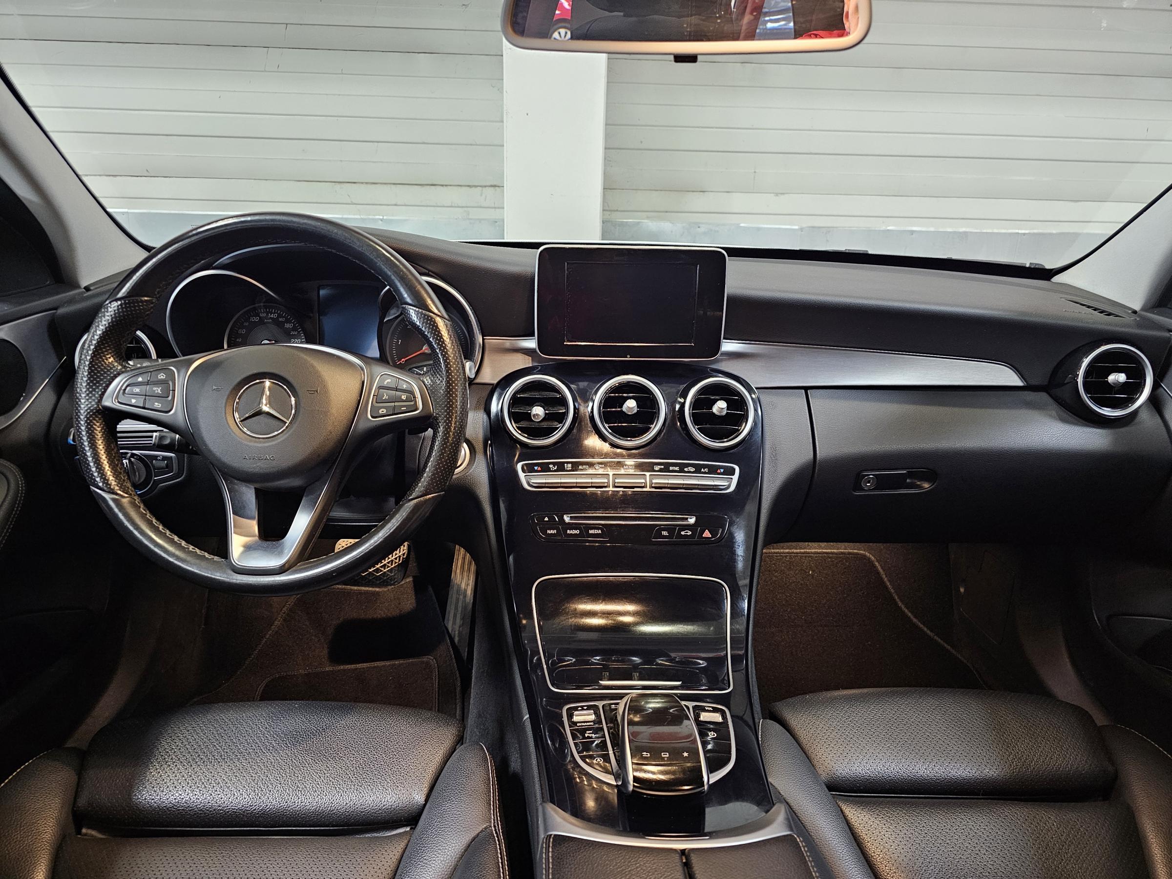 Mercedes-Benz Třída C, 2015 - pohled č. 9