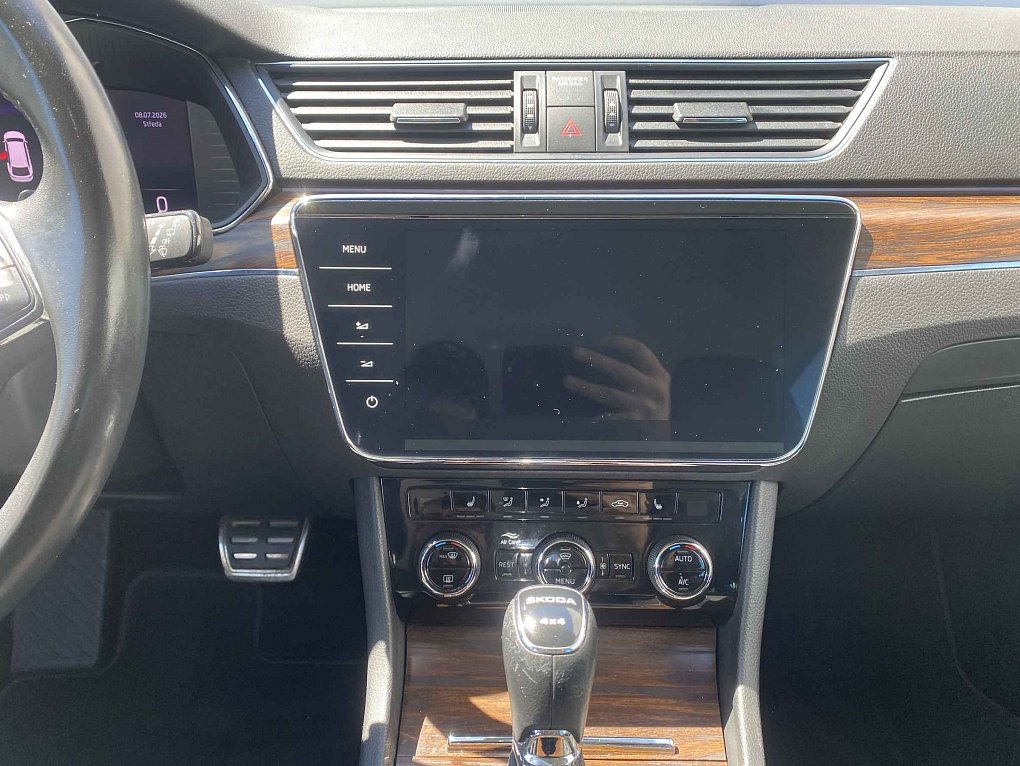 Škoda Superb III 2.0 TSi Scout 4x4