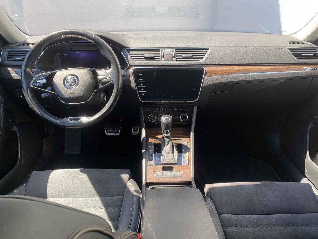 Škoda Superb III 2.0 TSi Scout 4x4