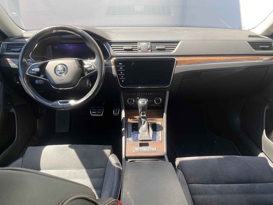 Škoda Superb III 2.0 TSi Scout 4x4