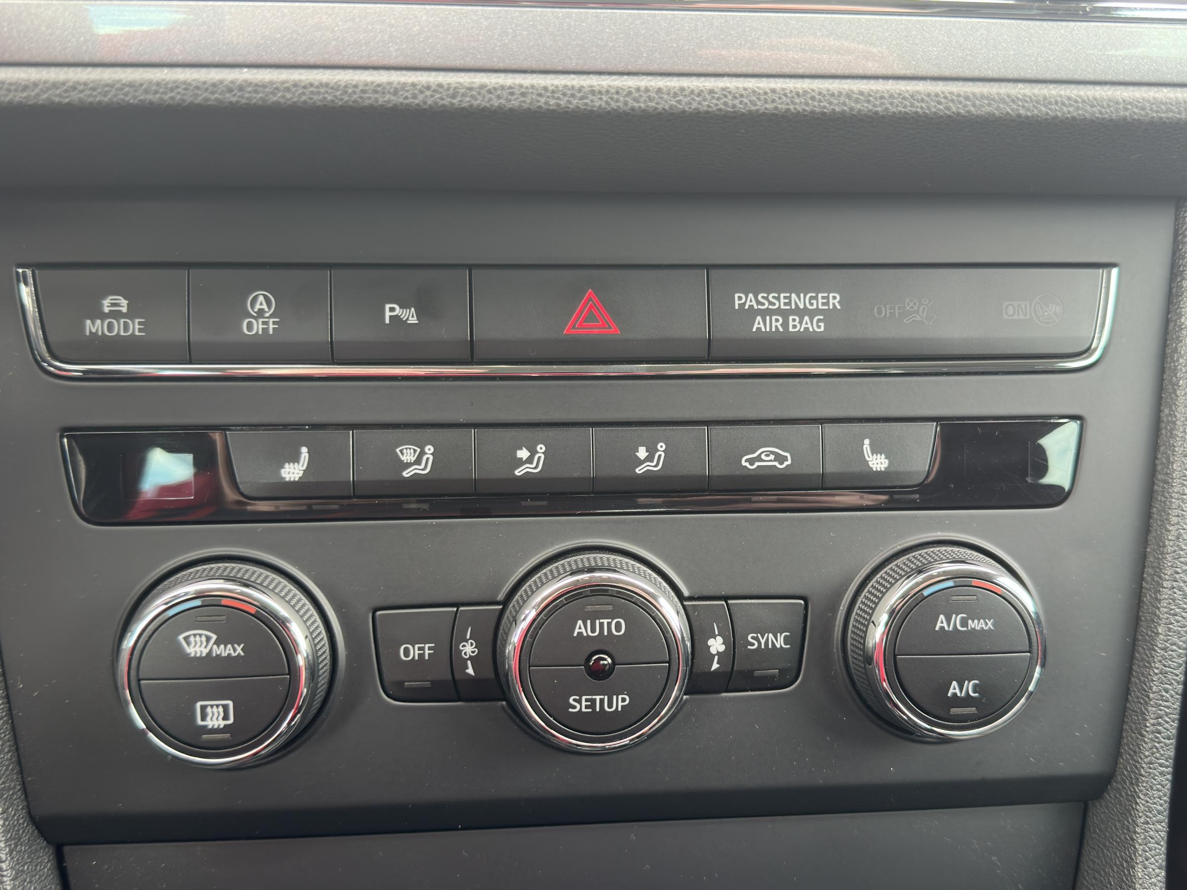 Seat Leon, 2015 - pohled č. 18