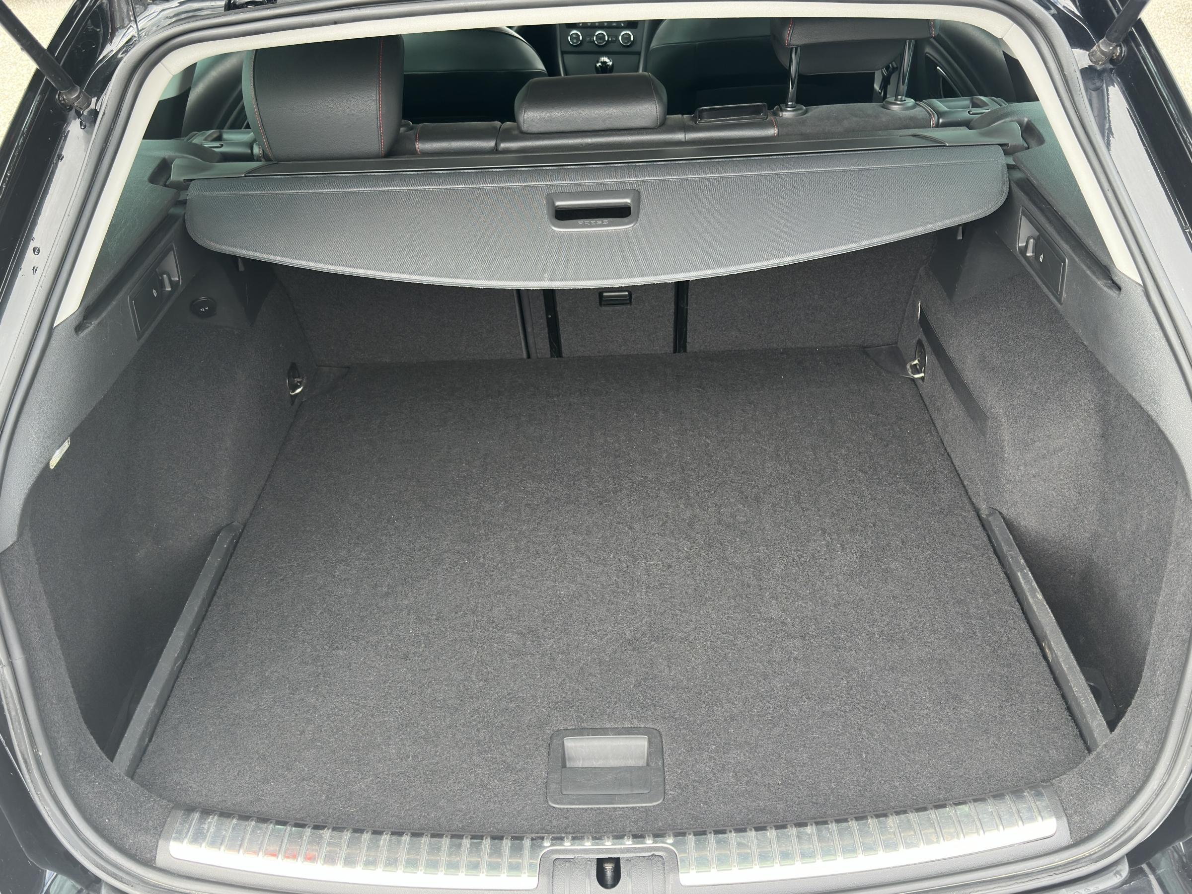 Seat Leon, 2015 - pohled č. 7