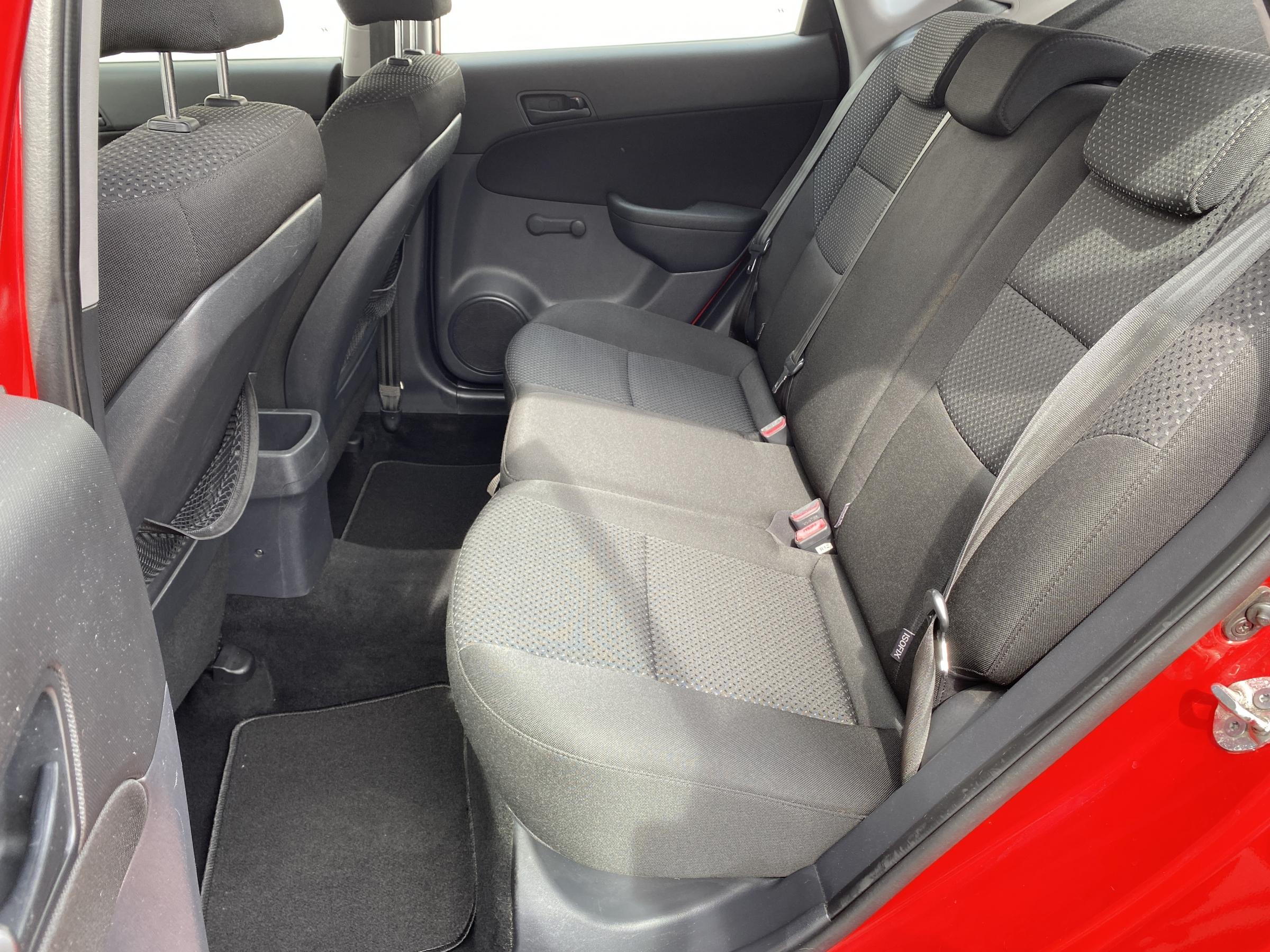 Hyundai i30, 2010 - pohled č. 10