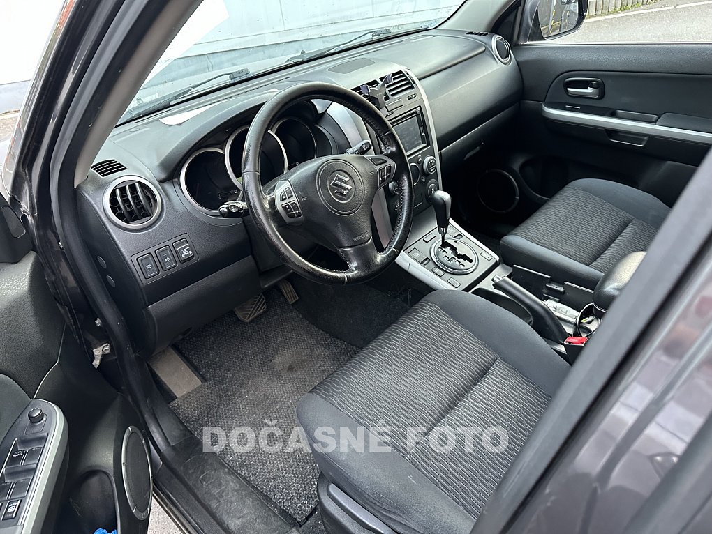 Suzuki Grand Vitara 2.4i 
