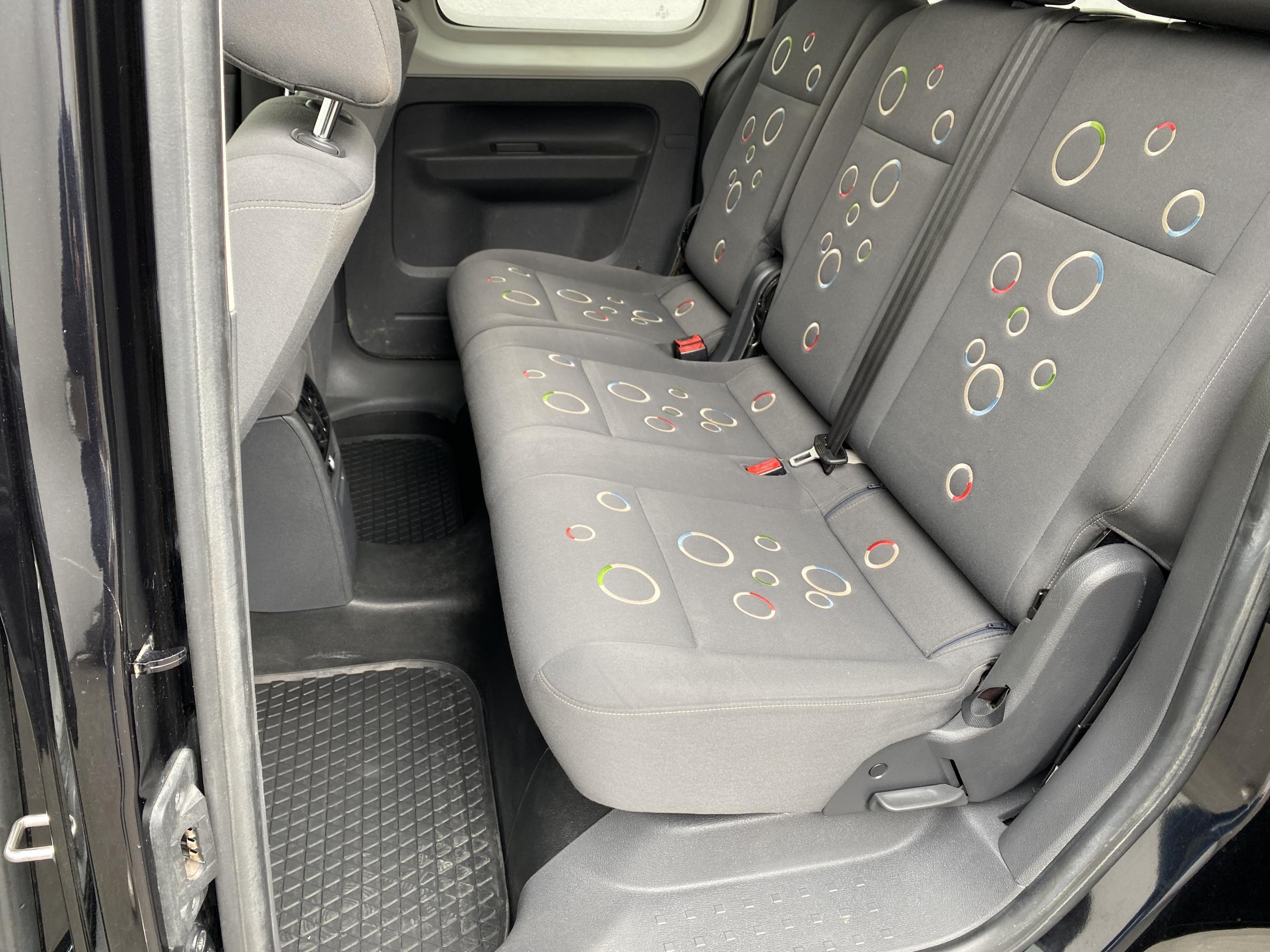 Volkswagen Caddy, 2011 - pohled č. 11