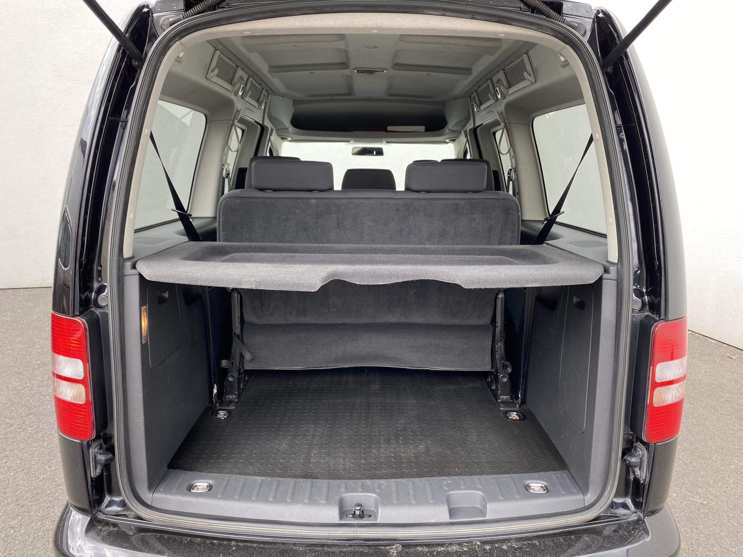 Volkswagen Caddy, 2011 - pohled č. 7