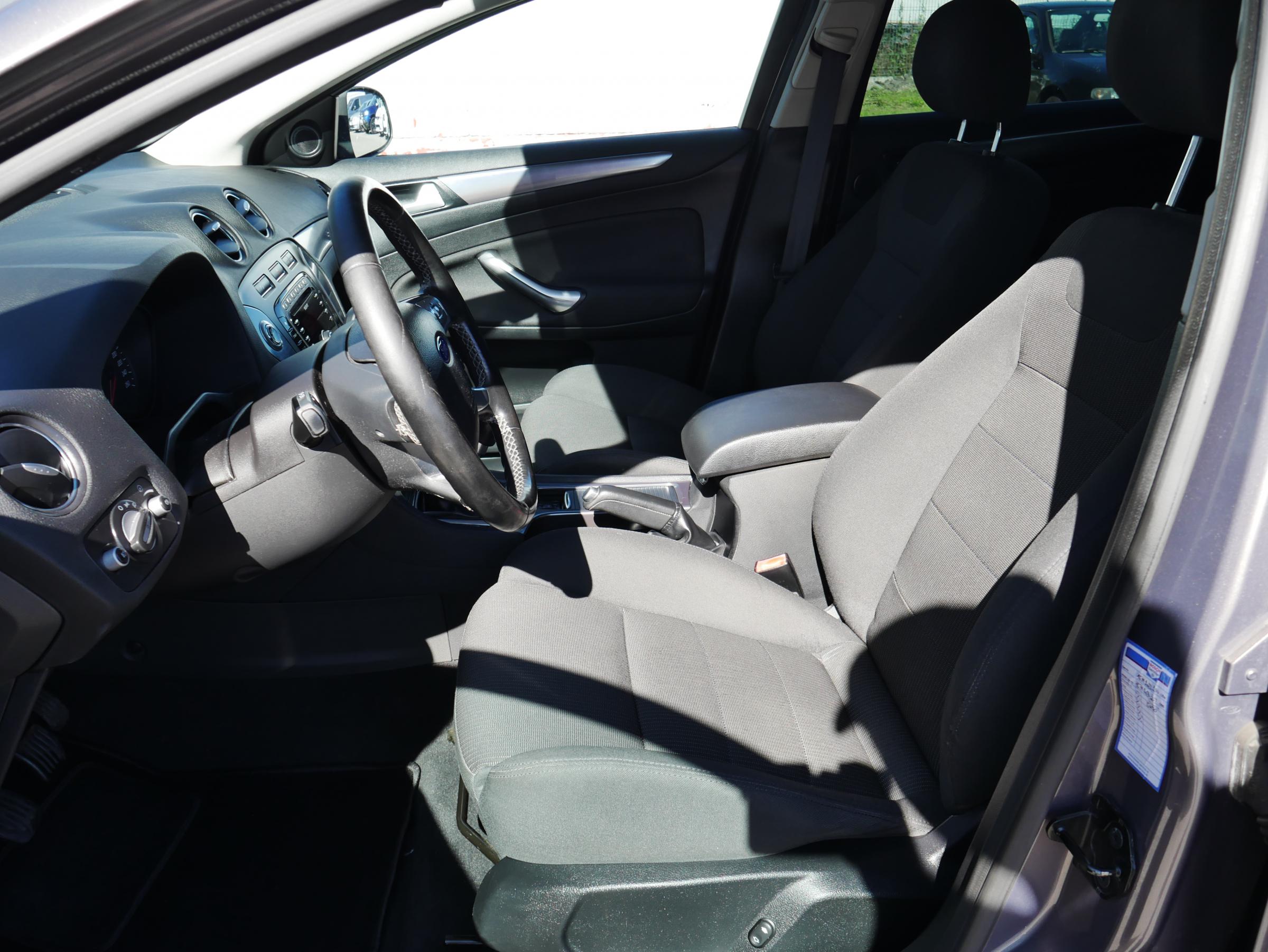 Ford Mondeo, 2010 - pohled č. 8