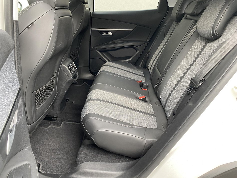 Peugeot 3008 1.6 PT Allure