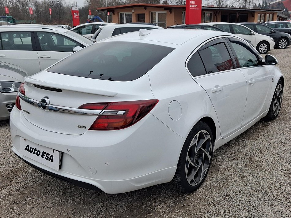 Opel Insignia 2.0CDTi 