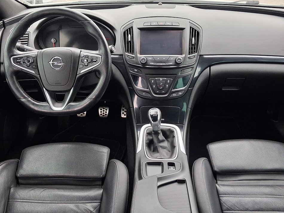 Opel Insignia 2.0CDTi 