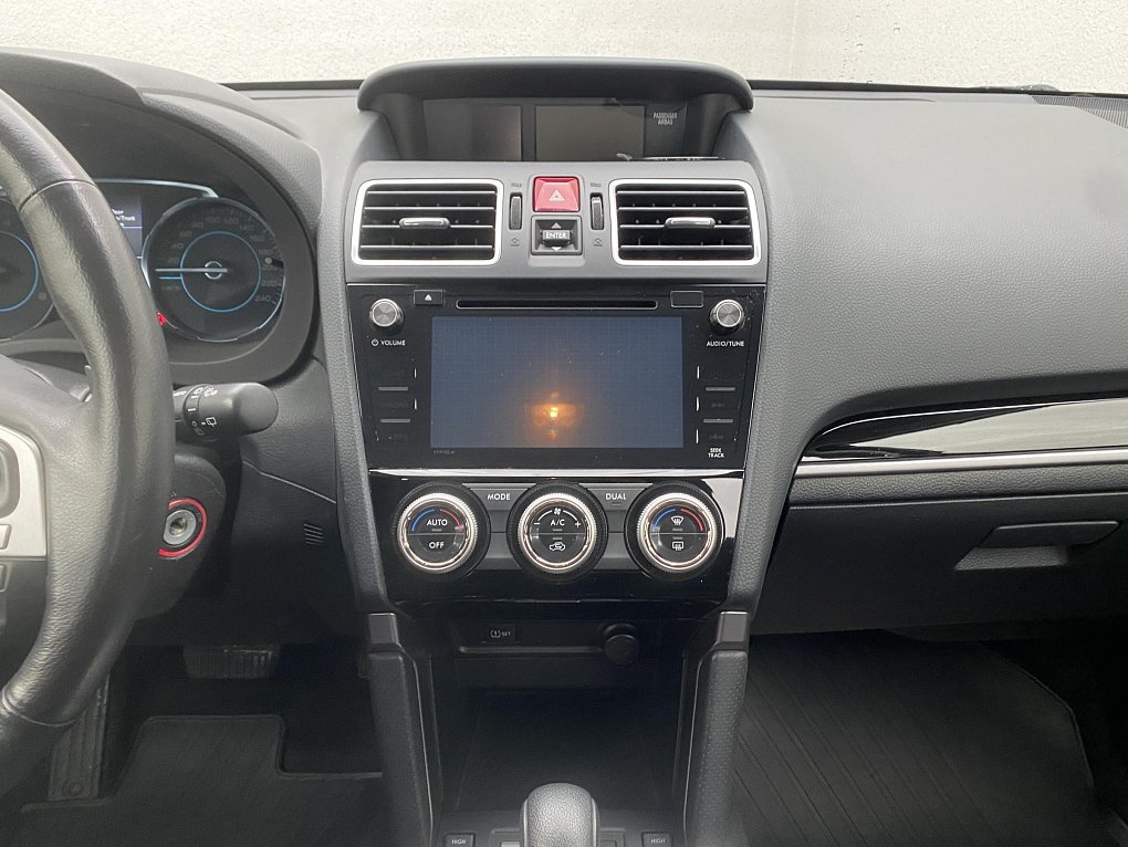 Subaru Forester 2.0 i  AWD