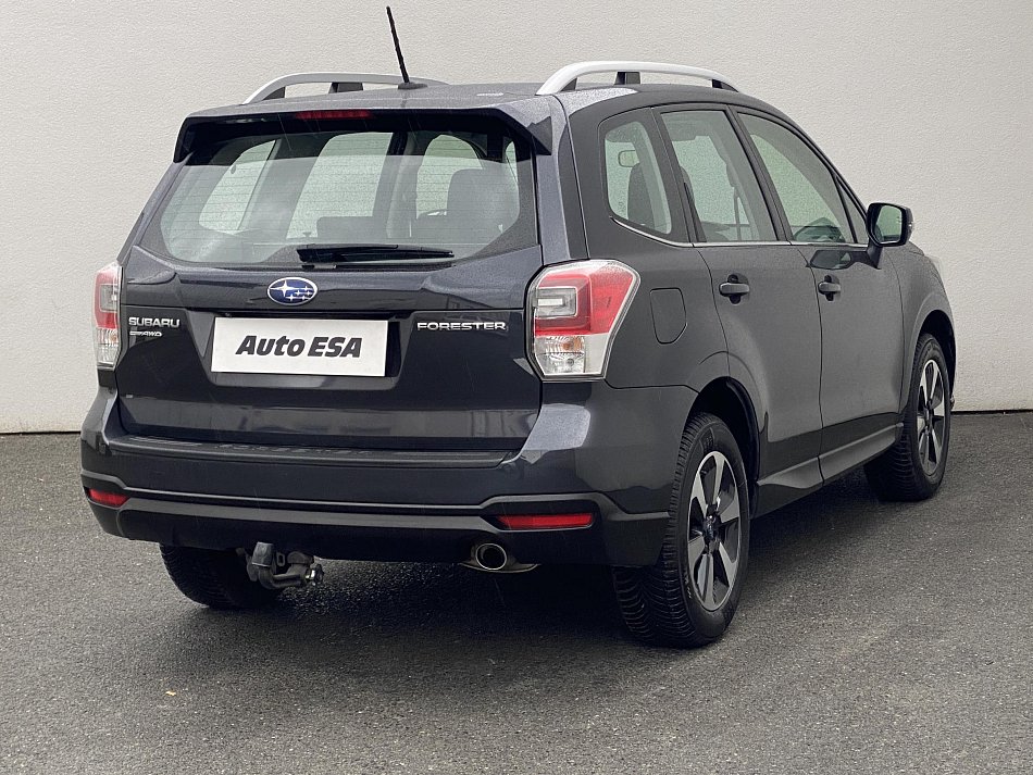 Subaru Forester 2.0 i  AWD
