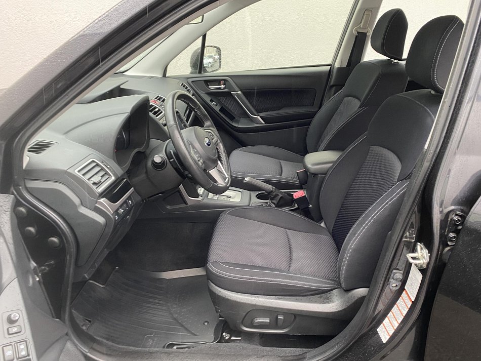 Subaru Forester 2.0 i  AWD