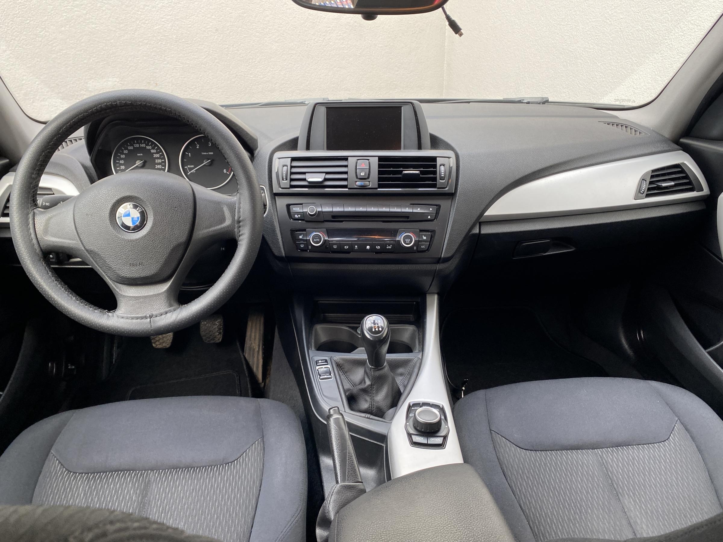 BMW Řada 1, 2012 - pohled č. 8