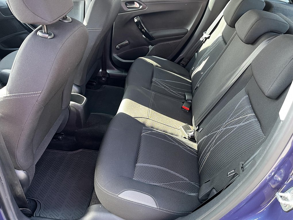 Peugeot 208 1.2 PT 