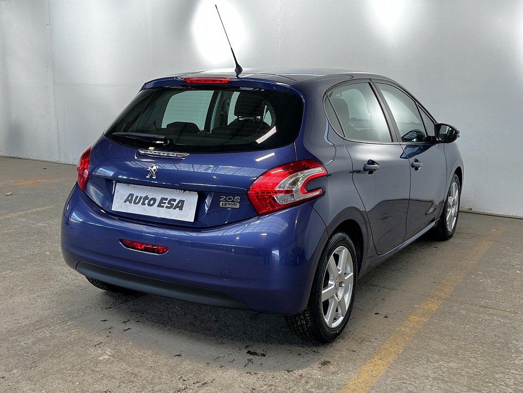 Peugeot 208 1.2 PT 