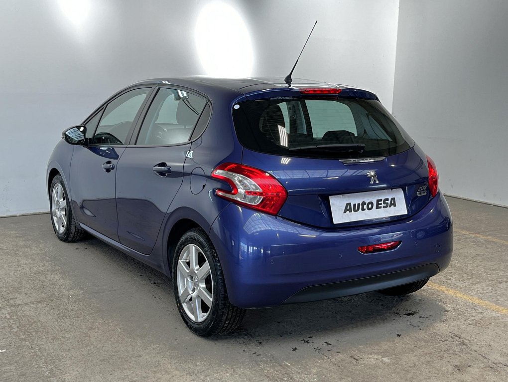 Peugeot 208 1.2 PT 