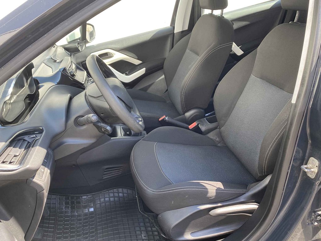 Peugeot 208 1.2 PT 